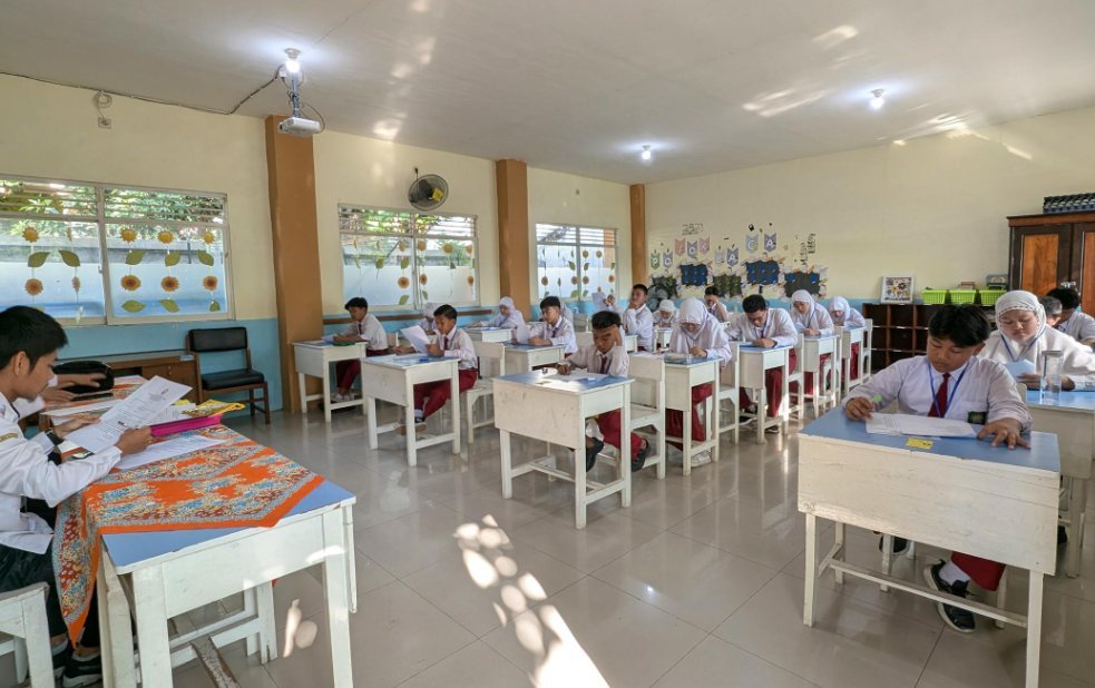 Studi Tour ke Pabrik Unibis